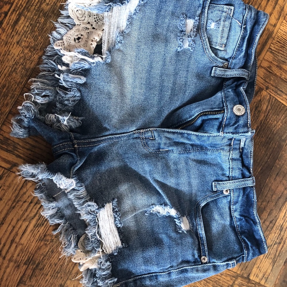 ⭐️⭐️MOSSIMO DENIM LACE SHORTS⭐️⭐️